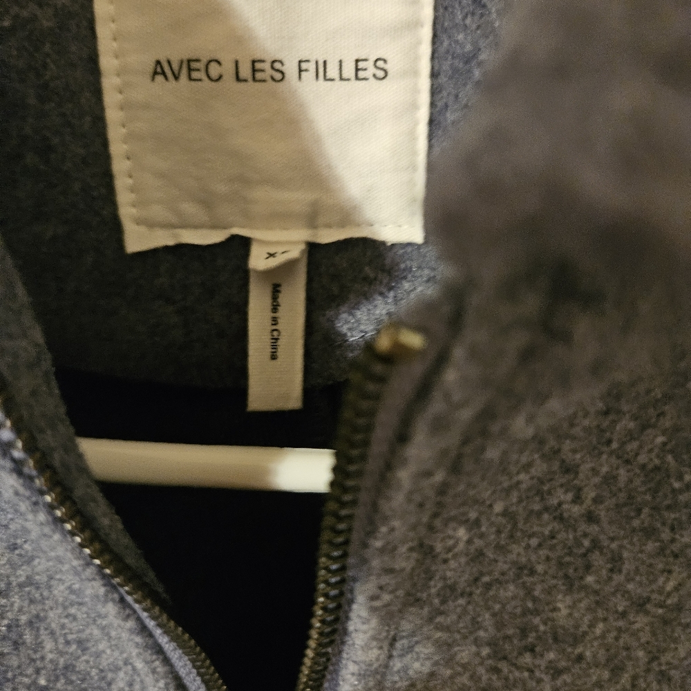 Woolen coat - Picture 2 of 4